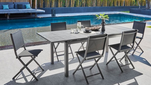 Table HIVAOA 180/240 Plateau HPL Coloris:Châssis Graphite/Plateau HPL Noir Ecotax:Prix de vente comprenant l'éco-taxe de 3,14 € 